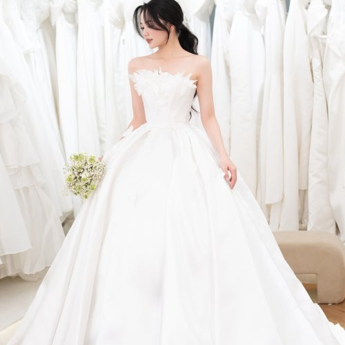 VÁY CƯỚI LUXURY L06